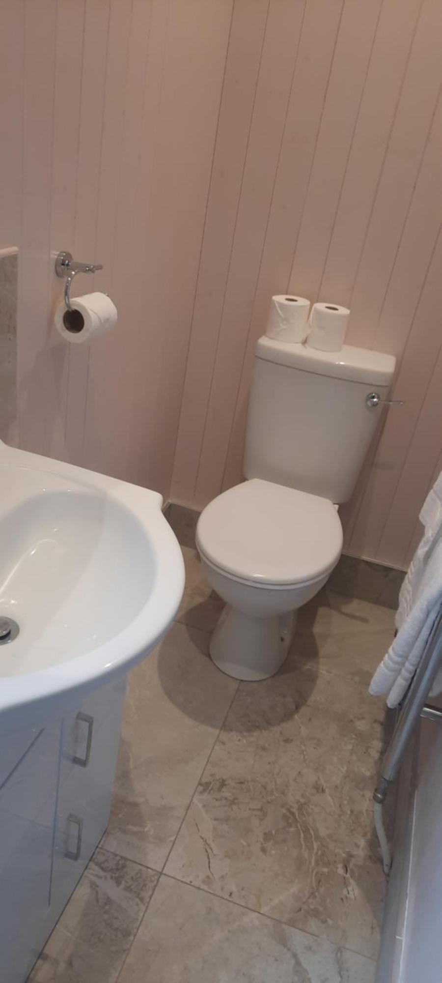Boutique Guest House ゴールウェイ エクステリア 写真